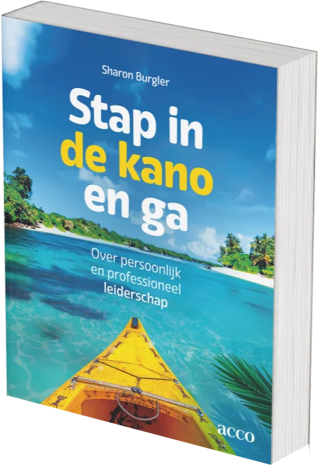 Boek Stap in de kano en ga van Sharon Burgler. Gids over leiderschap, balans en innerlijke richting geïnspireerd door Arowak-wijsheid.